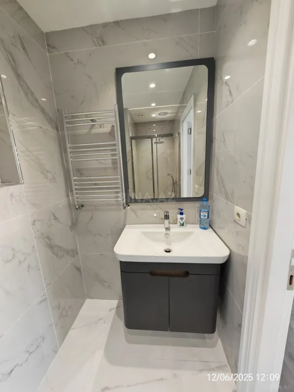 Satılır 3 otaqlı mənzil 110 m²