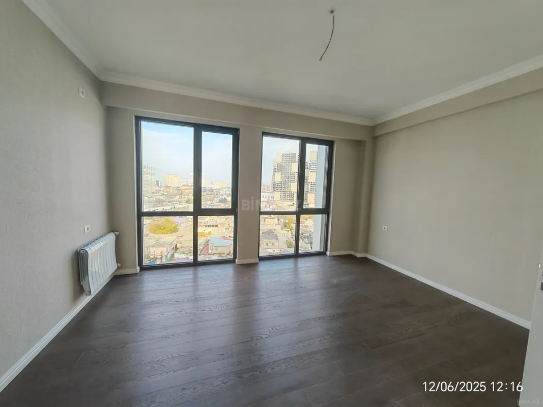 Satılır 3 otaqlı mənzil 110 m²