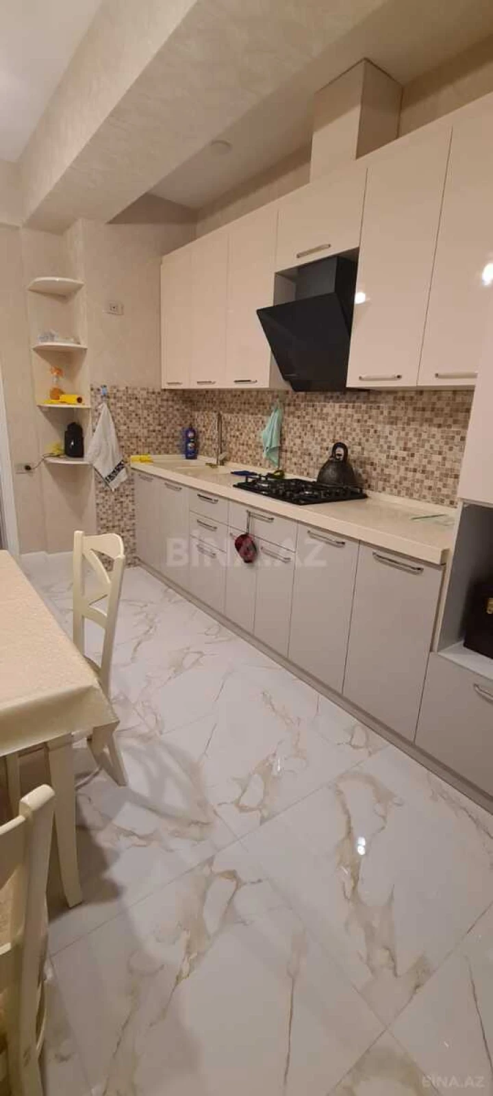 Kirayə verilir 2 otaqlı mənzil 80 m²