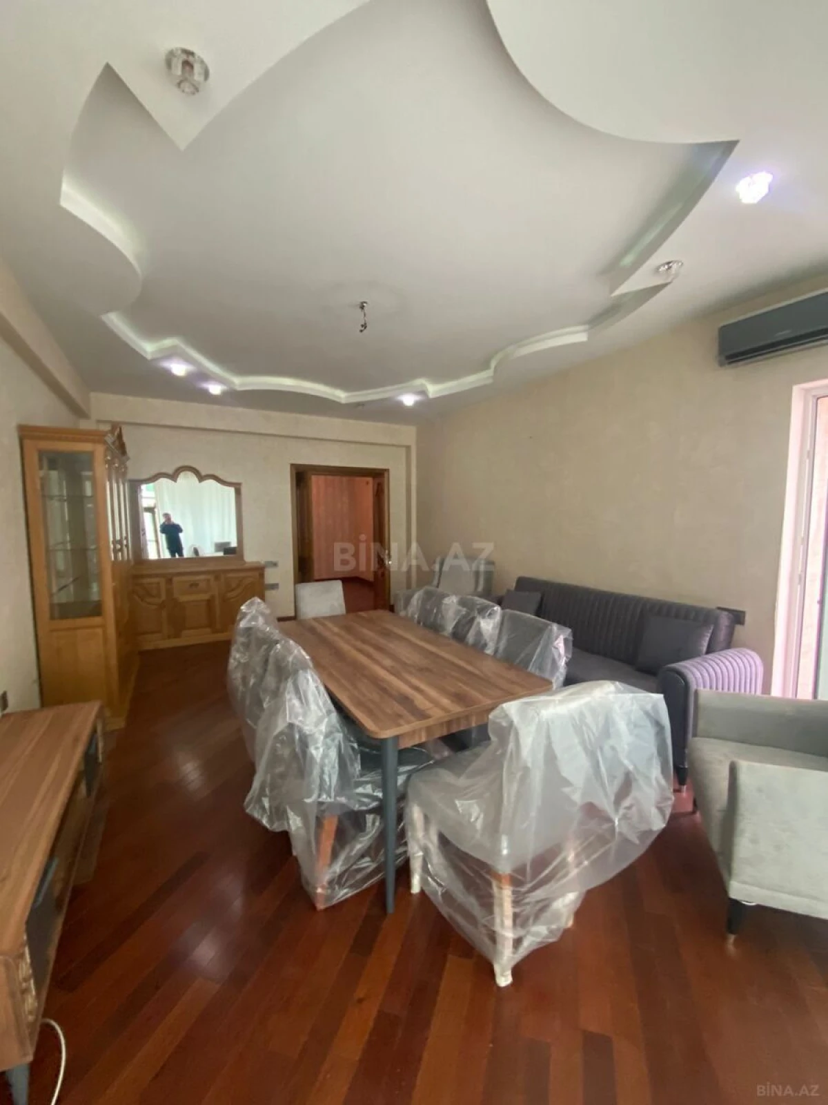 Satılır 3 otaqlı mənzil 120 m²