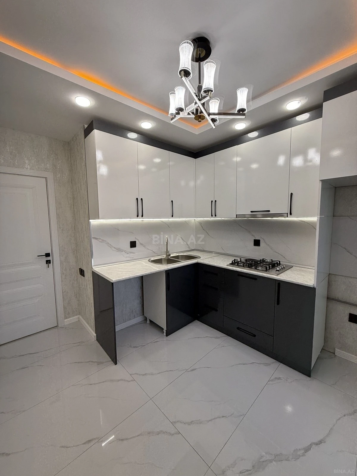 Satılır 3 otaqlı mənzil 85 m²