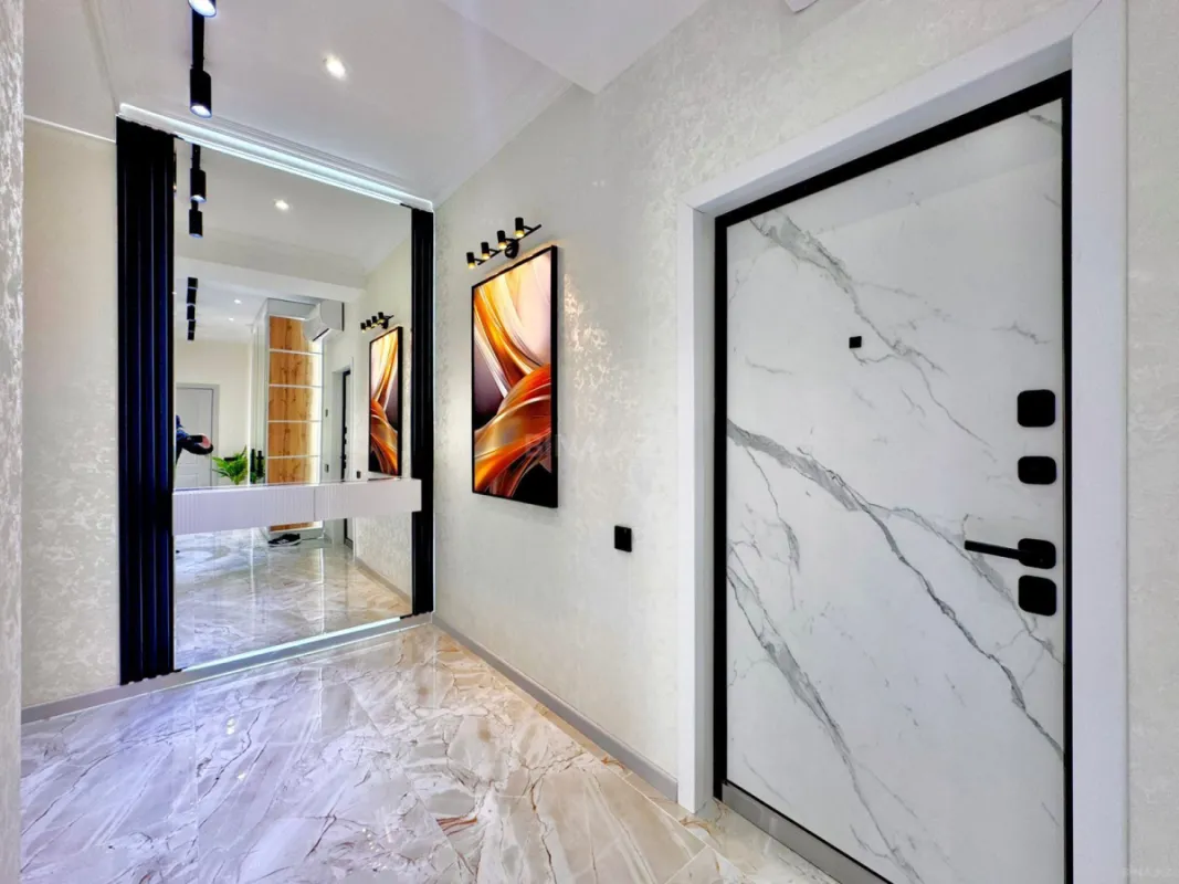 Satılır 2 otaqlı mənzil 85 m²