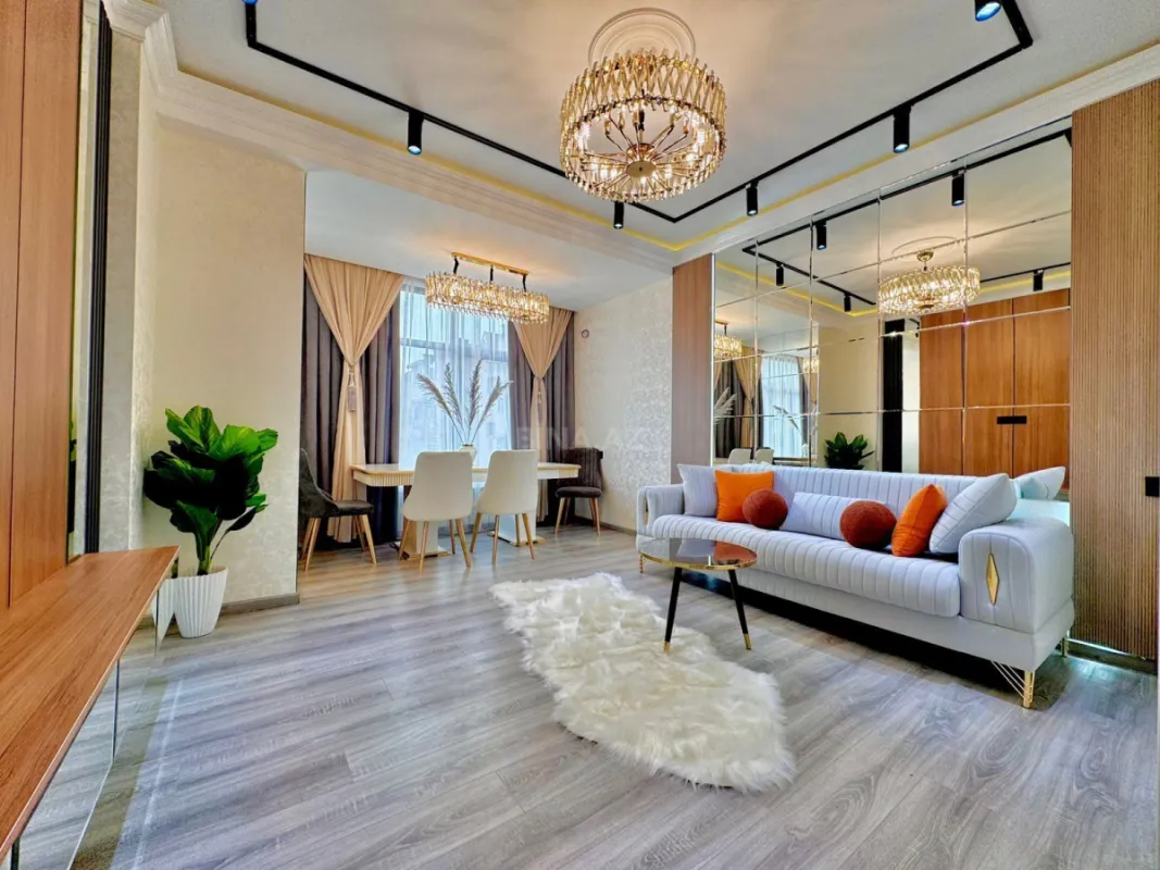 Satılır 2 otaqlı mənzil 85 m²