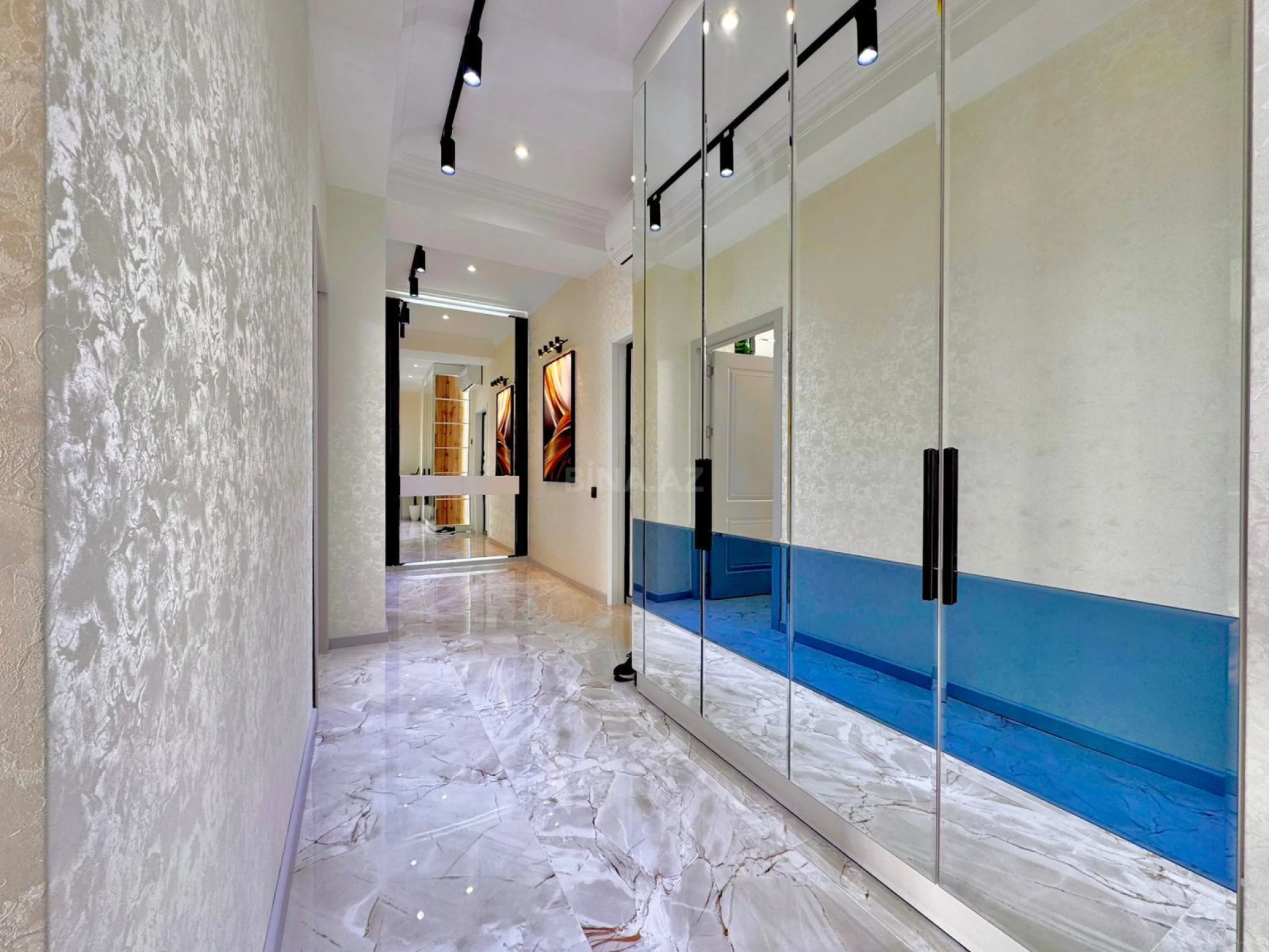 Satılır 2 otaqlı mənzil 85 m²