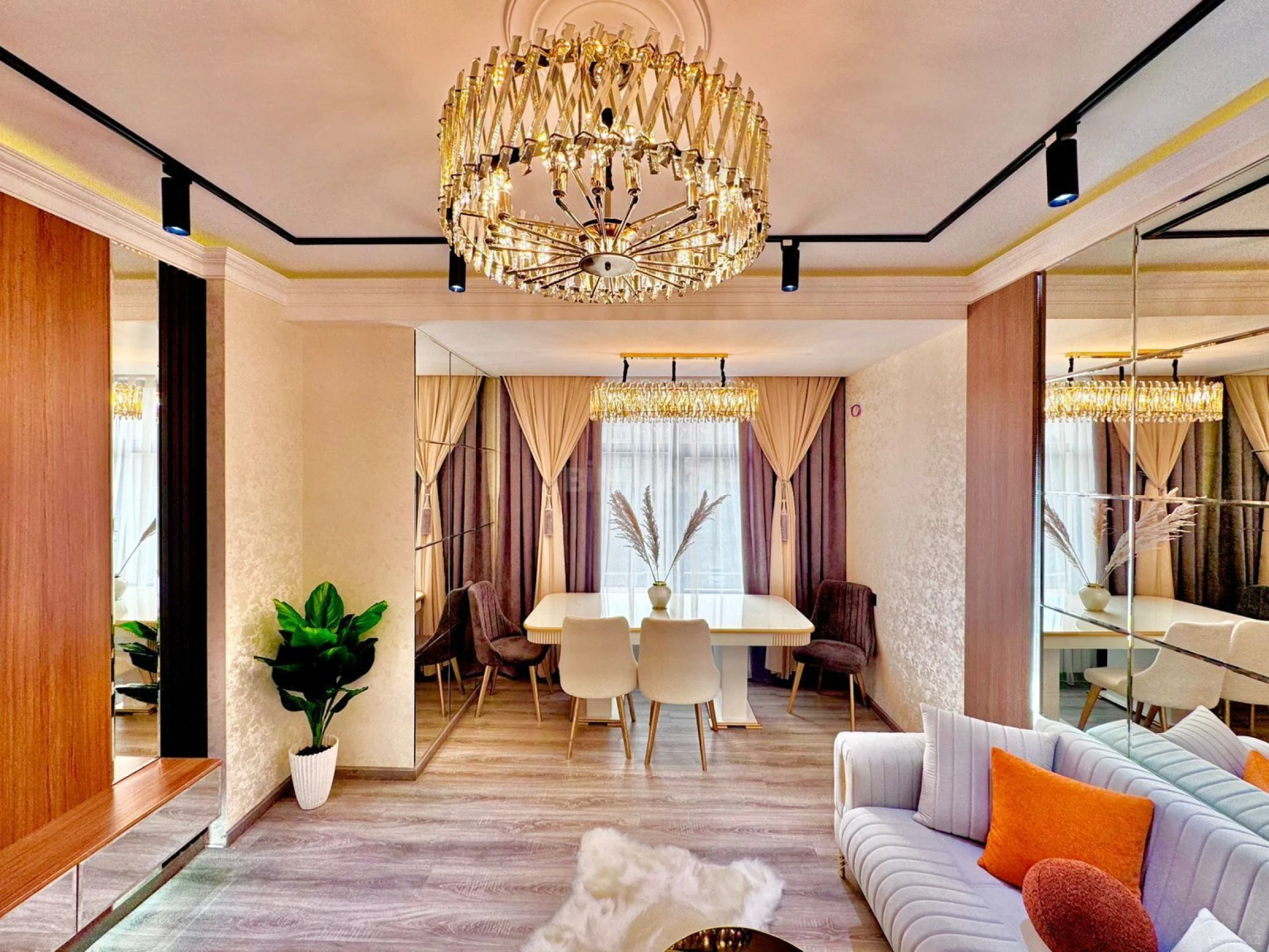 Satılır 2 otaqlı mənzil 85 m²