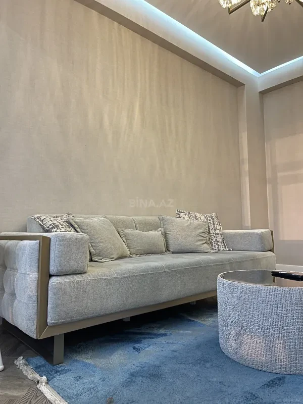 Kirayə verilir 2 otaqlı mənzil 80 m²