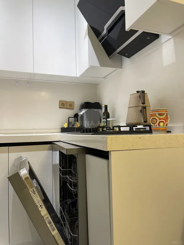 Kirayə verilir 2 otaqlı mənzil 80 m²