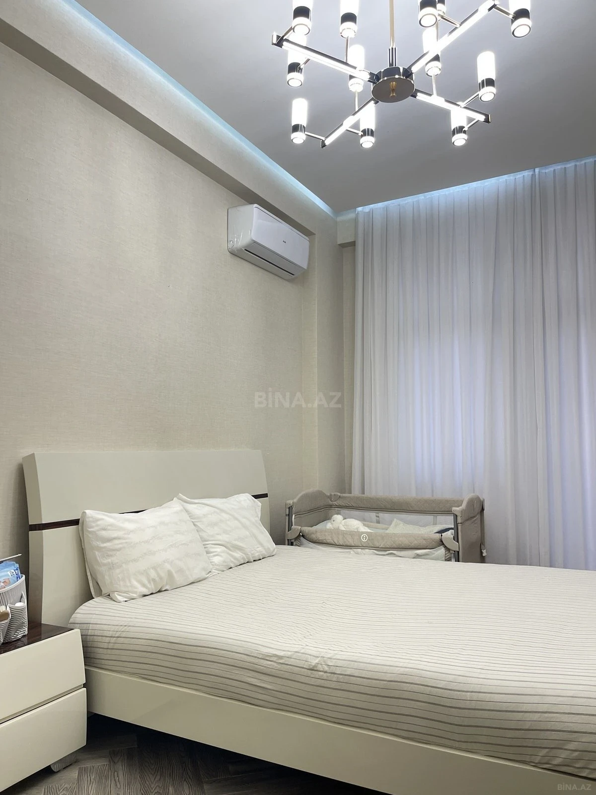 Kirayə verilir 2 otaqlı mənzil 80 m²