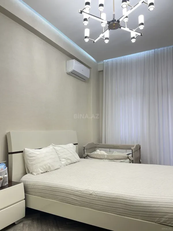 Kirayə verilir 2 otaqlı mənzil 80 m²