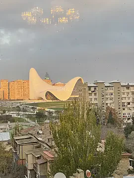 Kirayə verilir 2 otaqlı mənzil 80 m²