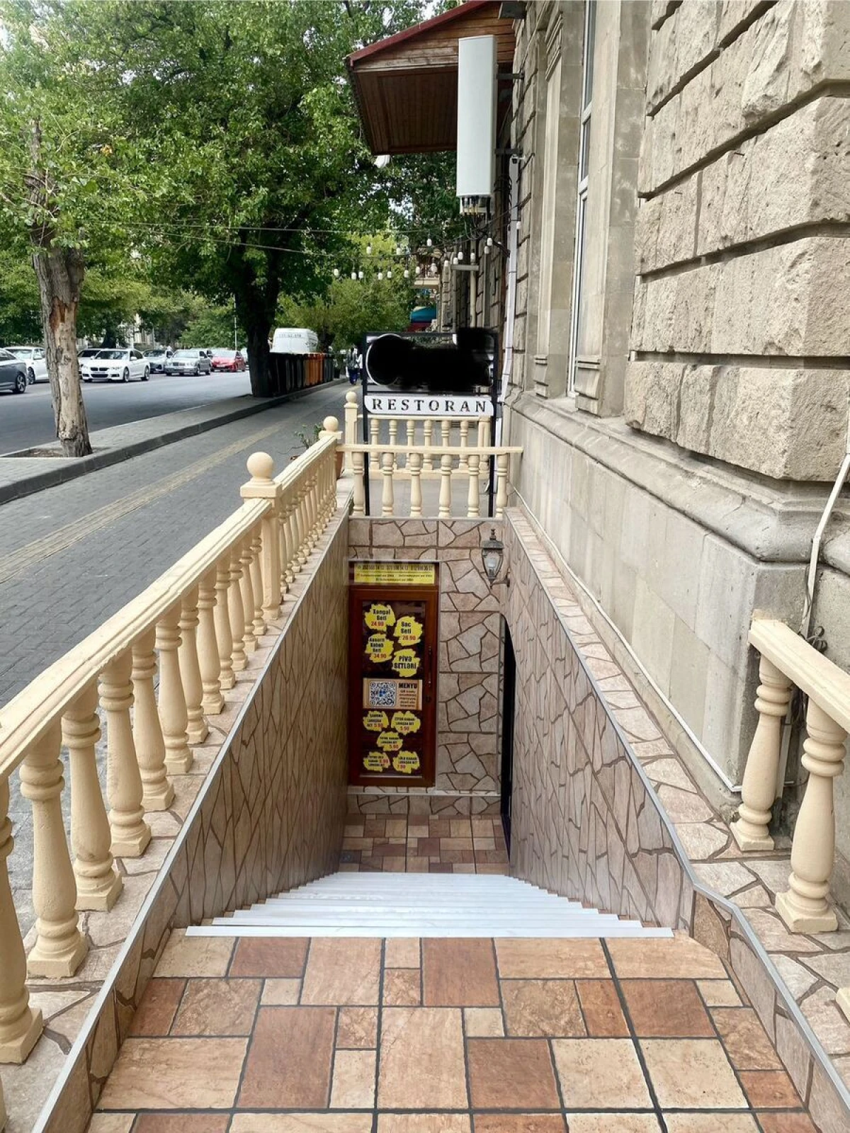 Kirayə verilir obyekt 600 m²