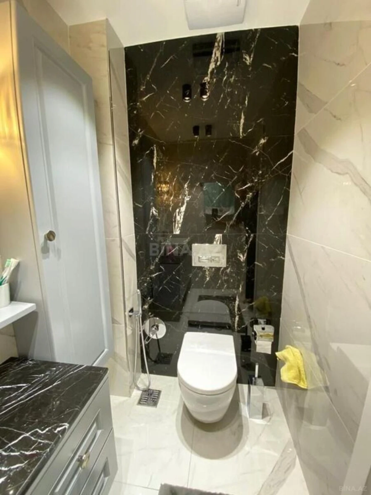 Kirayə verilir 3 otaqlı mənzil 130 m²