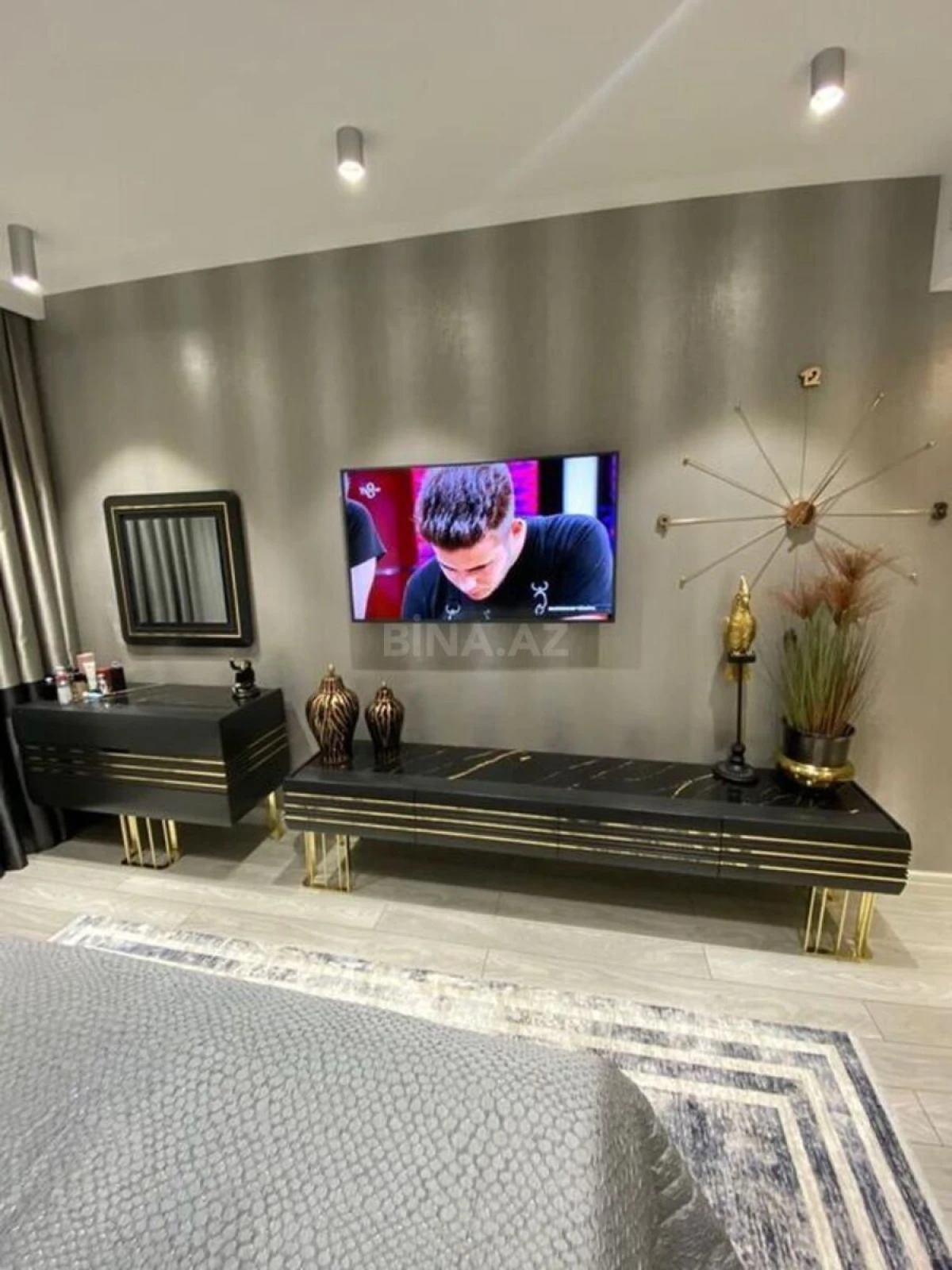 Kirayə verilir 3 otaqlı mənzil 130 m²