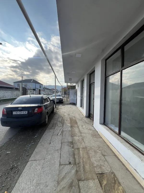 Kirayə verilir obyekt 125 m²