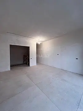 Satılır 4 otaqlı mənzil 230 m²