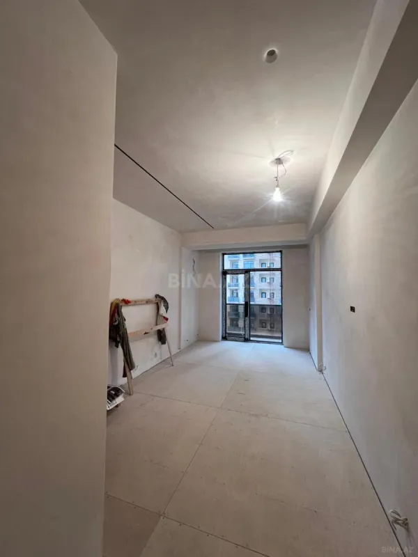 Satılır 4 otaqlı mənzil 230 m²