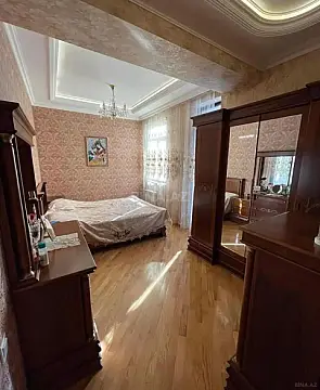 Satılır 3 otaqlı mənzil 112 m²