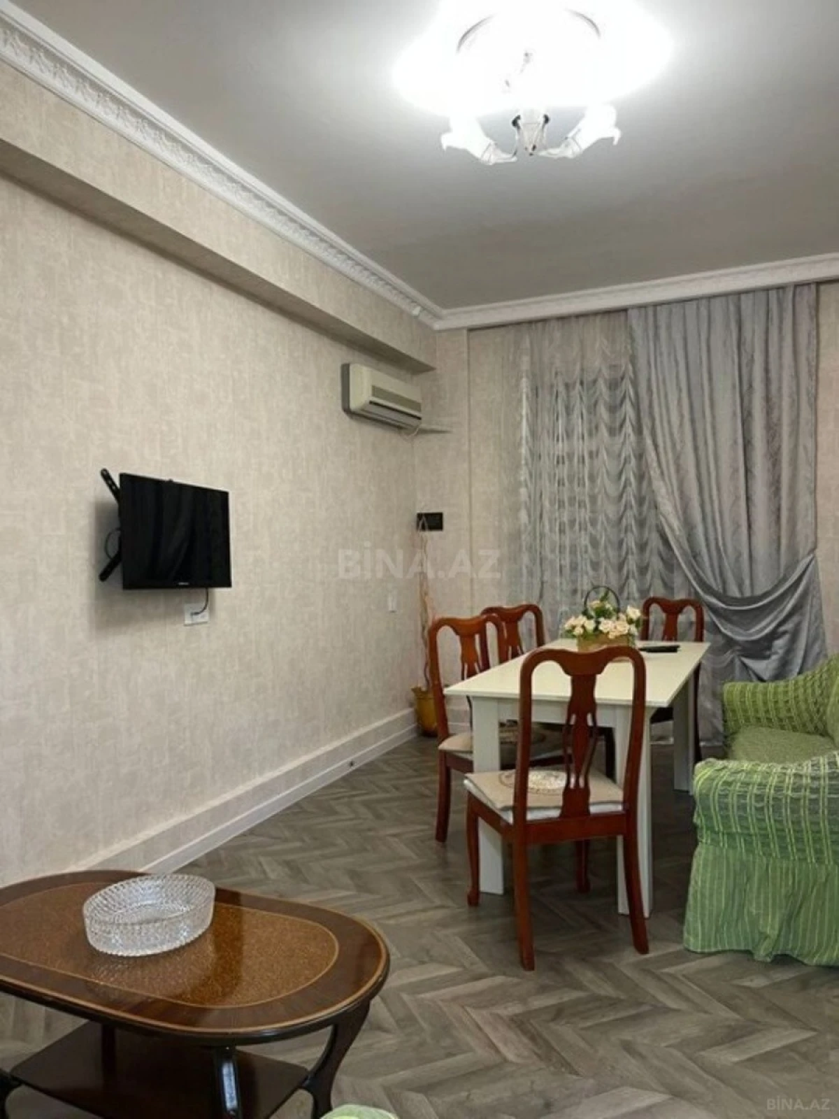 Kirayə verilir 2 otaqlı mənzil 65 m²