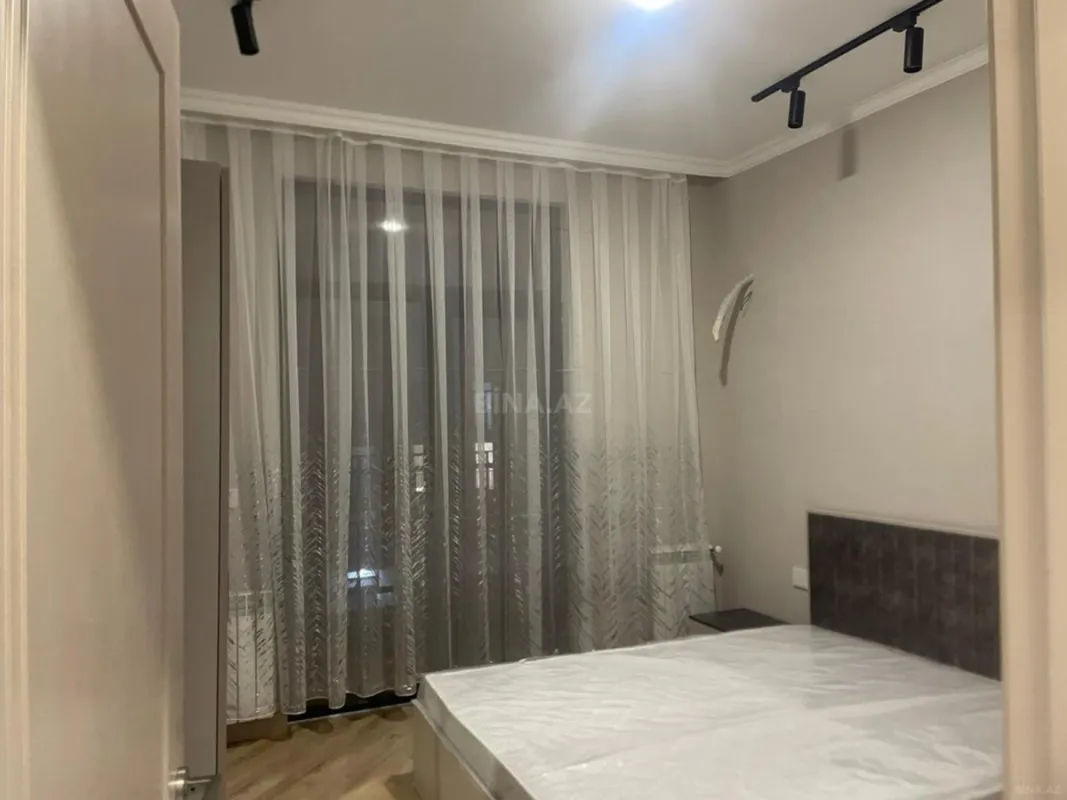 Kirayə verilir 1 otaqlı mənzil 60 m²