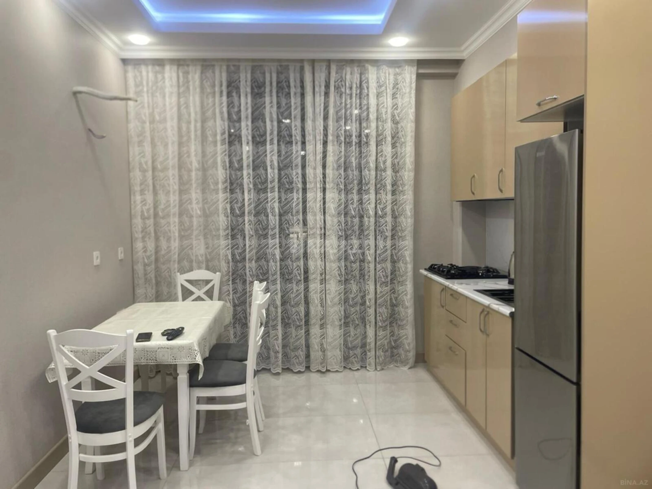 Kirayə verilir 1 otaqlı mənzil 60 m²