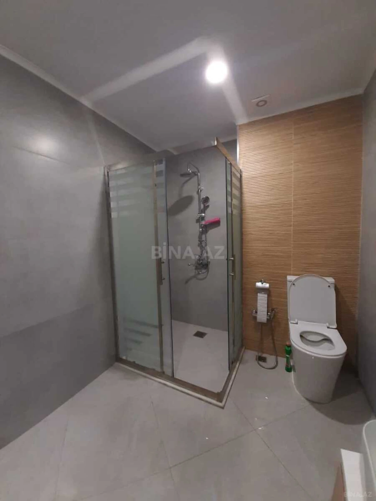Kirayə verilir 1 otaqlı mənzil 60 m²