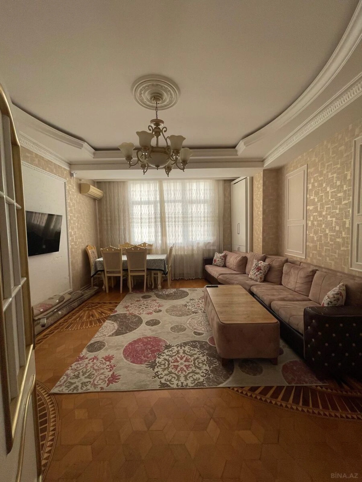 Satılır 4 otaqlı mənzil 130 m²