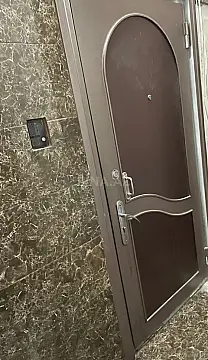 Satılır 4 otaqlı mənzil 130 m²