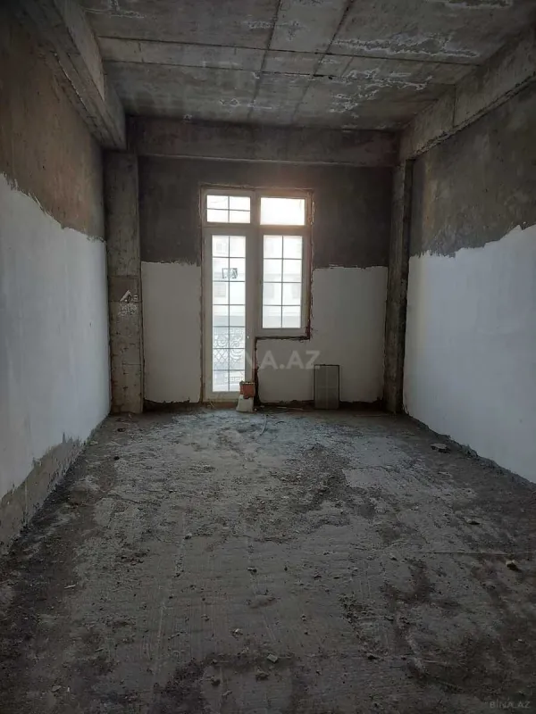 Satılır 5 otaqlı mənzil 234 m²