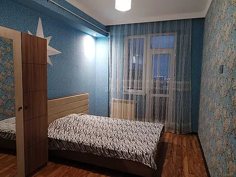Kirayə verilir 3 otaqlı mənzil 108 m²