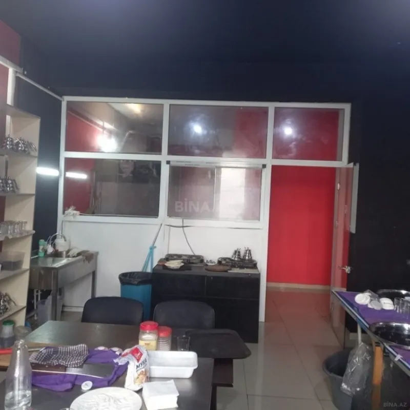 Satılır obyekt 412 m²