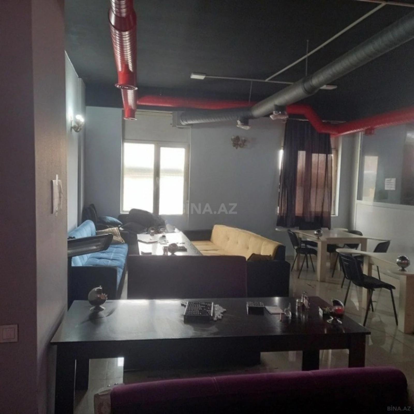 Satılır obyekt 412 m²