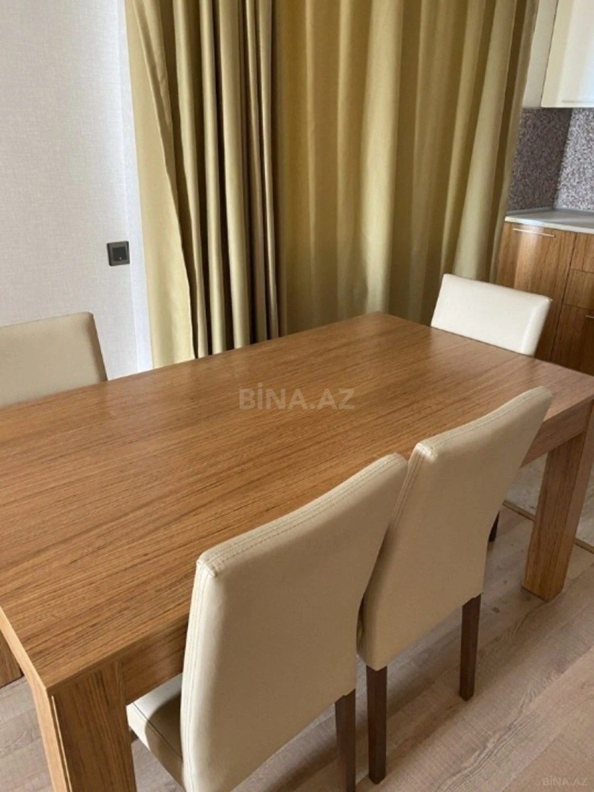 Satılır 2 otaqlı mənzil 80 m²