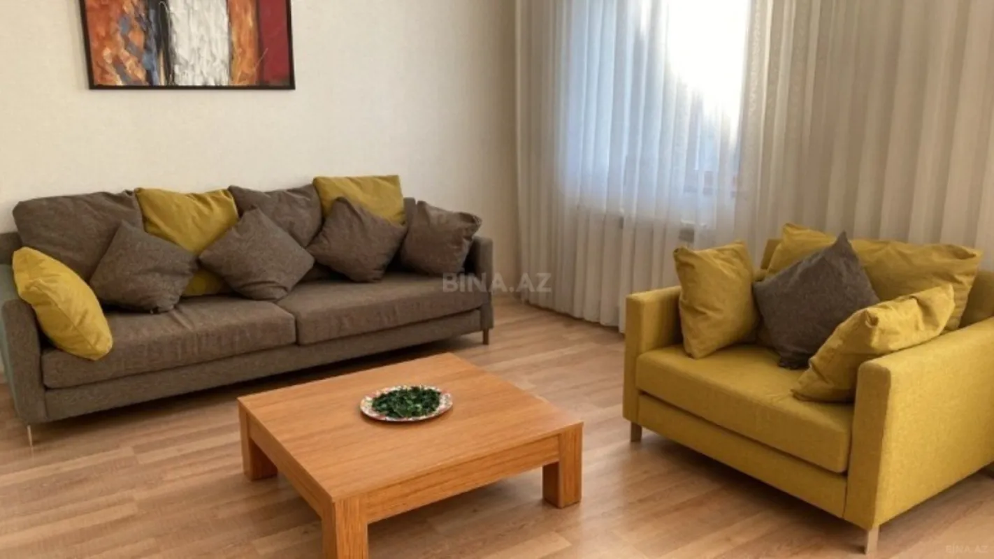 Satılır 2 otaqlı mənzil 80 m²