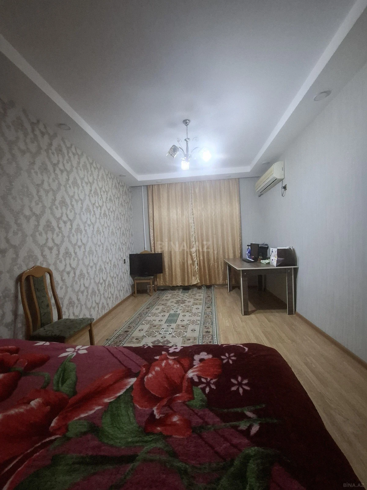 Kirayə verilir 2 otaqlı mənzil 65 m²