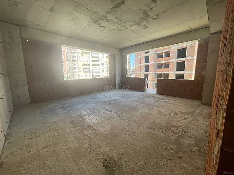 Satılır 3 otaqlı mənzil 131 m²