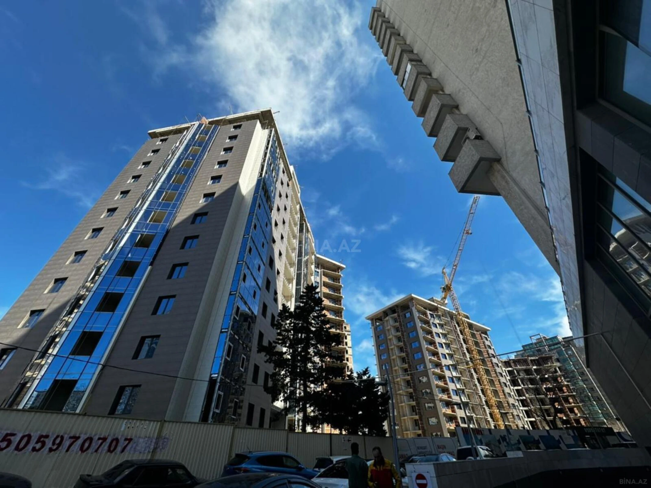 Satılır 2 otaqlı mənzil 72 m²