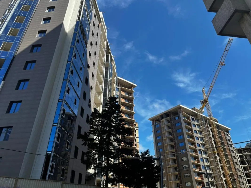 Satılır 2 otaqlı mənzil 72 m²