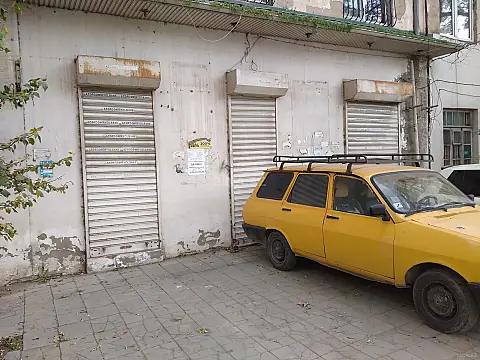 Satılır obyekt 65 m² — Bakı, 8-ci mikrorayon 65.00 m²