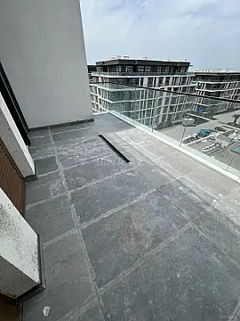 Satılır 2 otaqlı mənzil 86 m²