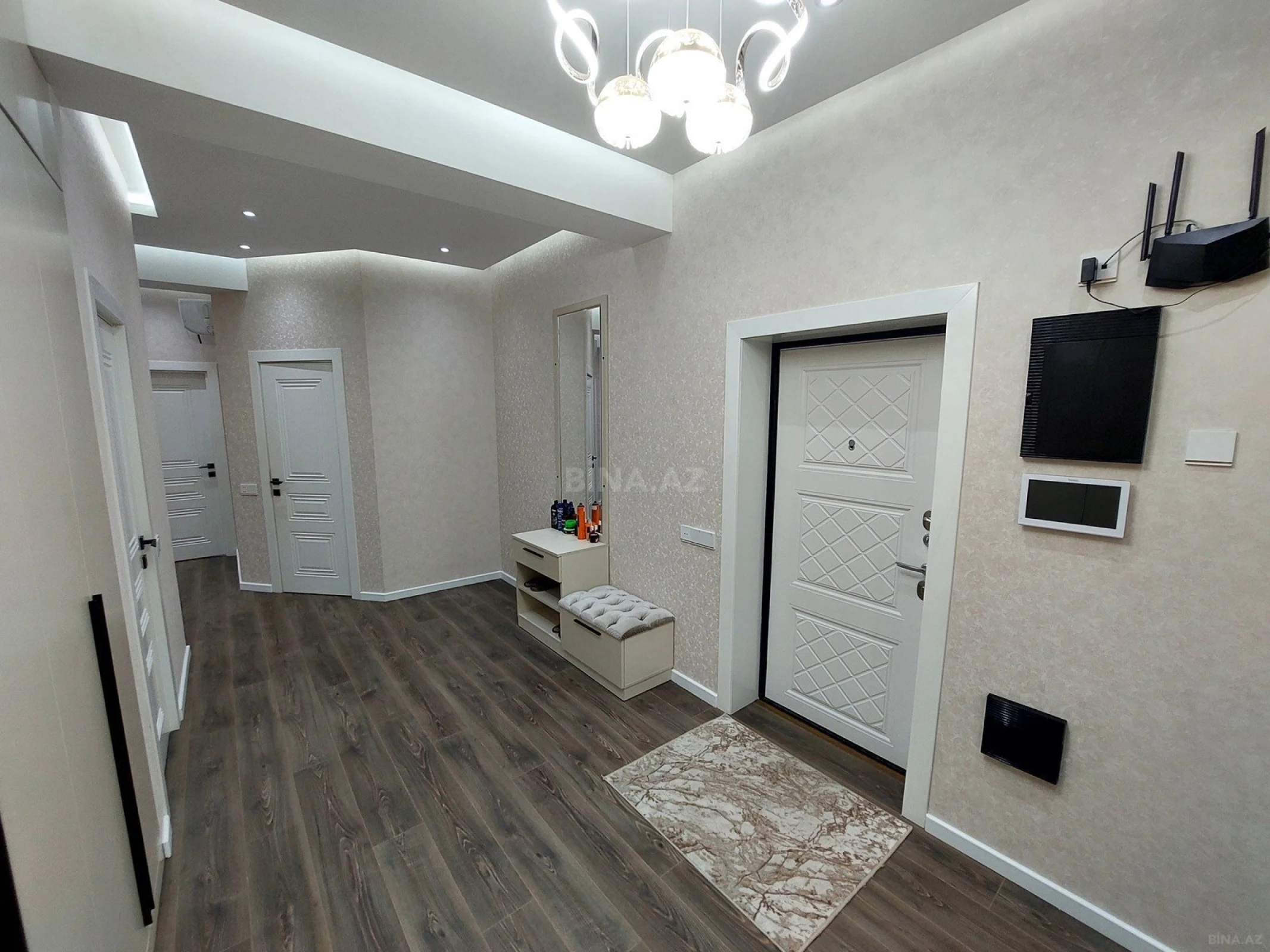 Satılır 3 otaqlı mənzil 124 m²