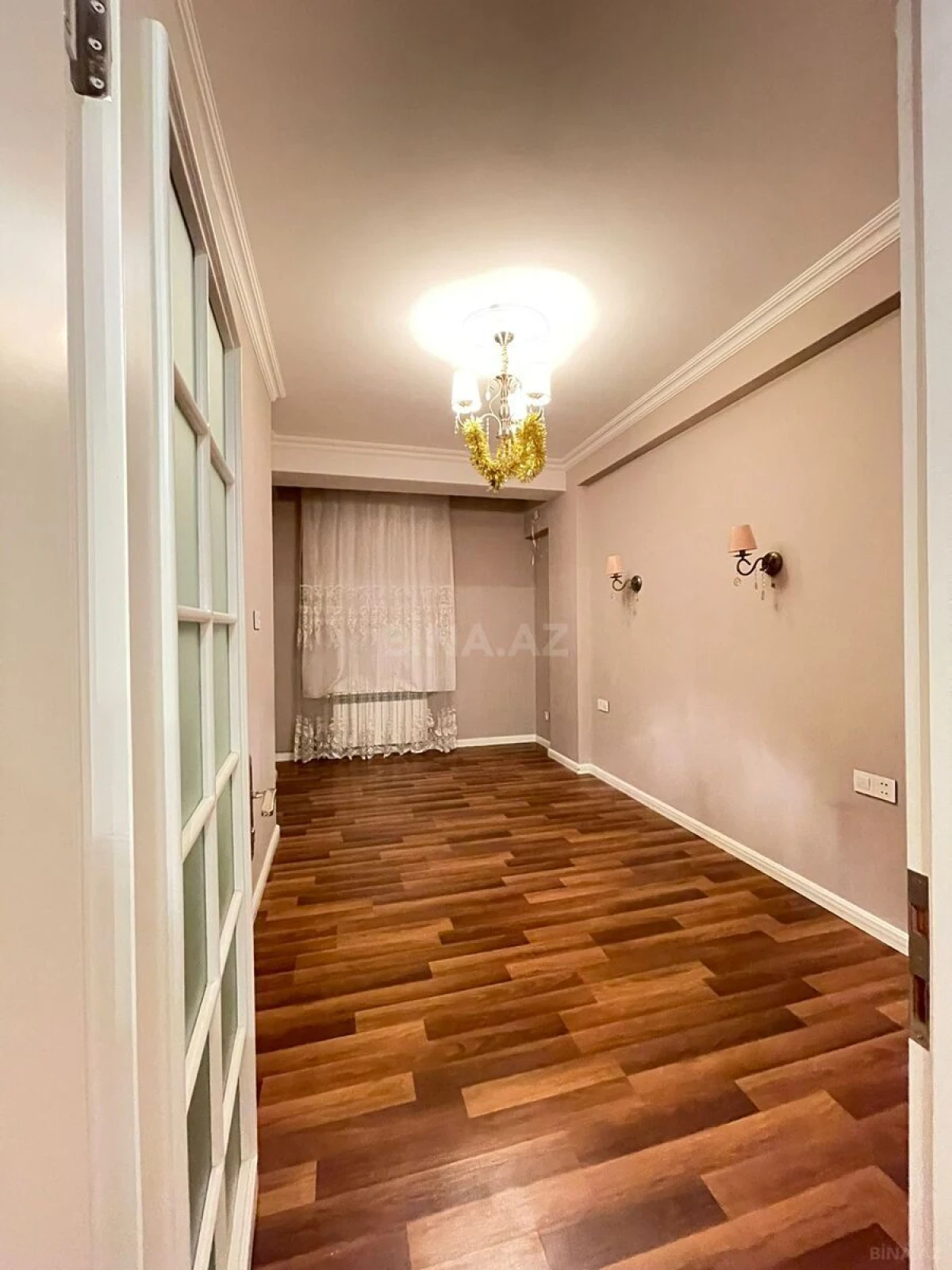 Kirayə verilir 2 otaqlı mənzil 65 m²