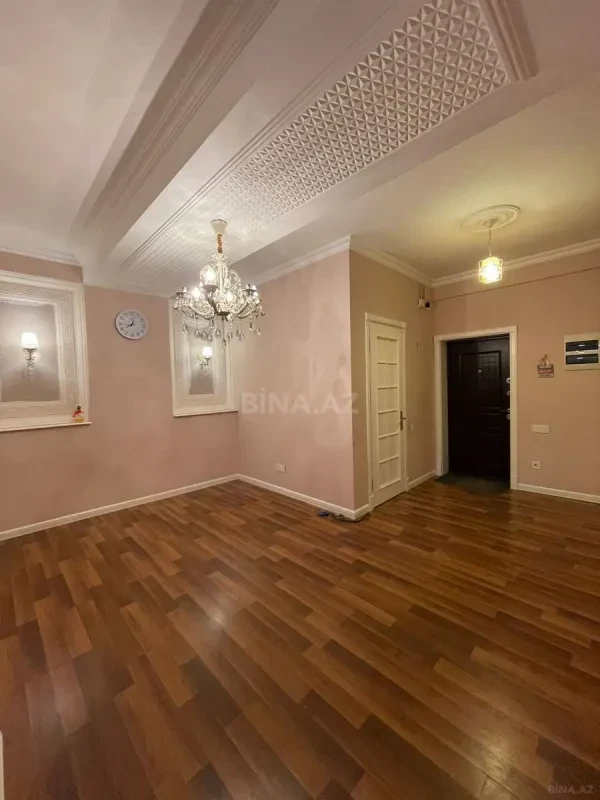 Kirayə verilir 2 otaqlı mənzil 65 m²