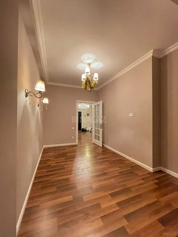 Kirayə verilir 2 otaqlı mənzil 65 m²