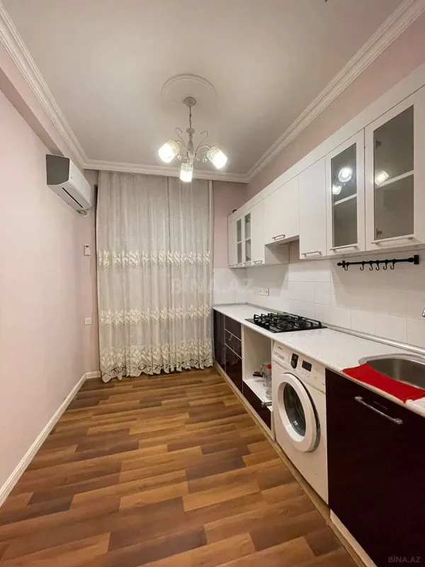 Kirayə verilir 2 otaqlı mənzil 65 m²