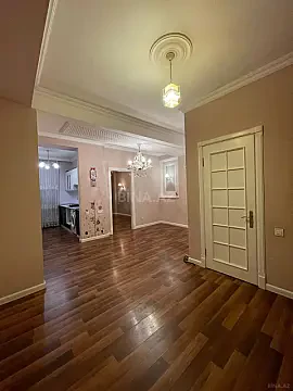 Kirayə verilir 2 otaqlı mənzil 65 m²