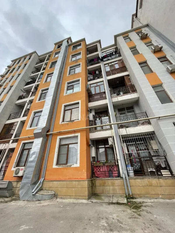 Kirayə verilir 2 otaqlı mənzil 65 m²