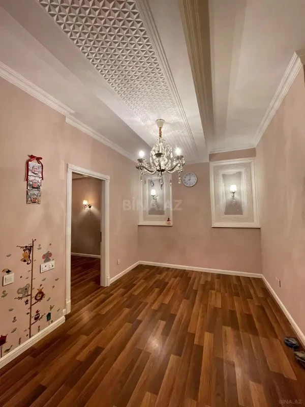 Kirayə verilir 2 otaqlı mənzil 65 m²