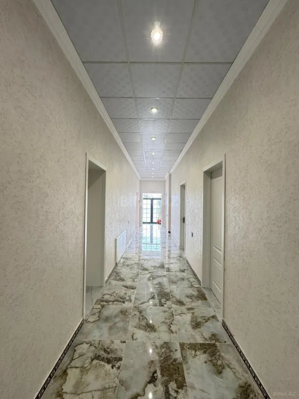 Satılır 4 otaqlı həyət evi 200 m²