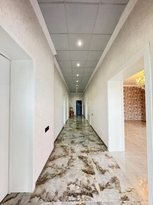 Satılır 4 otaqlı həyət evi 200 m²