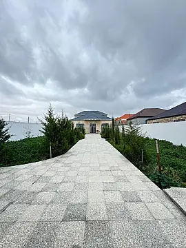 Satılır 4 otaqlı həyət evi 200 m²
